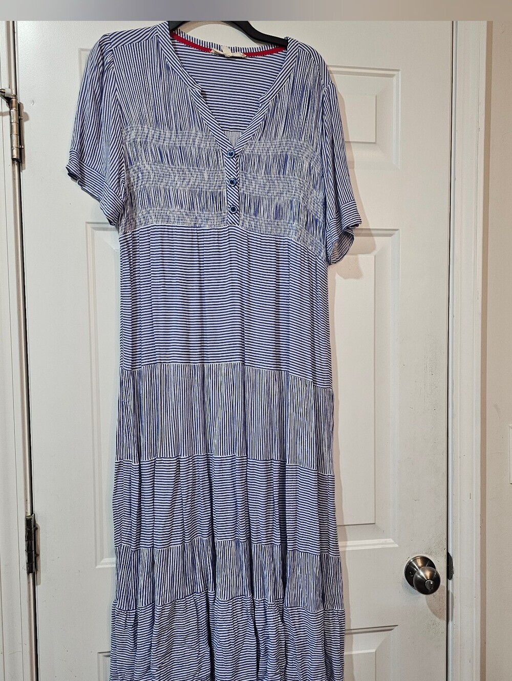 Cactus &Pearl Striped V-Neck Tiered Women's Dress Size Large tired{Bx26}